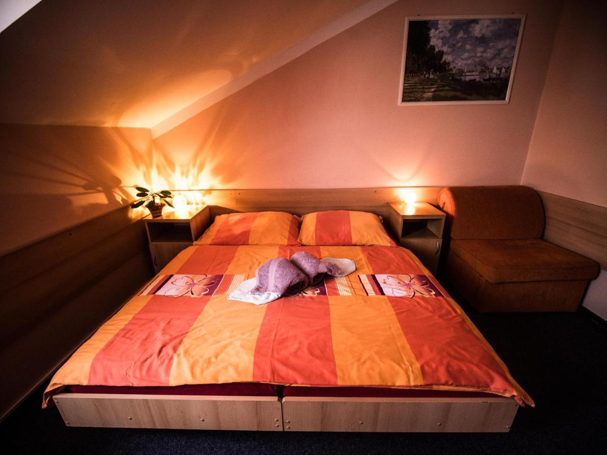 Holzbecher Ratiborice Česká Skalice